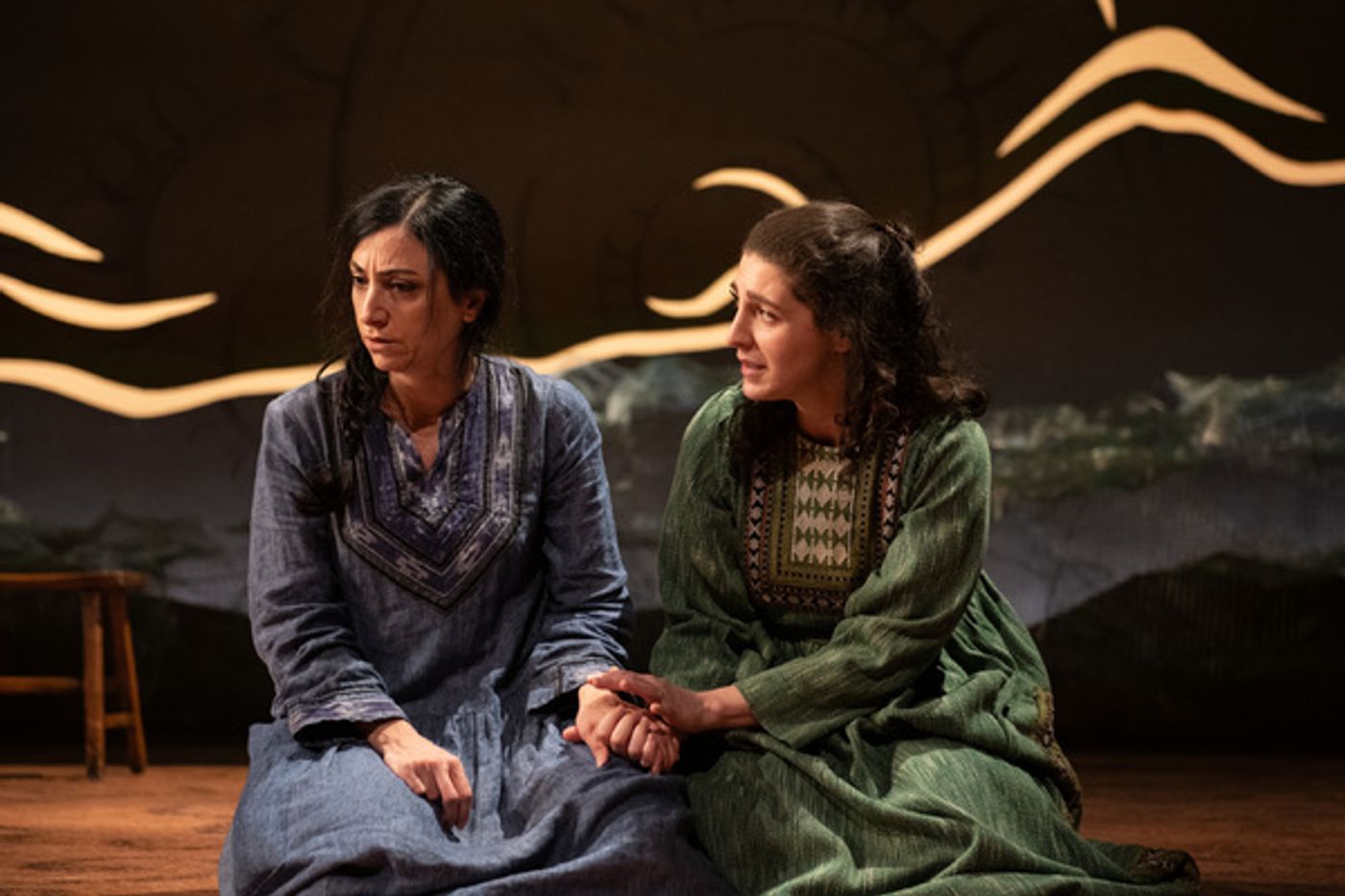 Photo Flash: First Look at A THOUSAND SPLENDID SUNS at Arena Stage  Image
