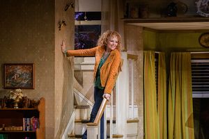 Elizabeth Heflin @ BroadwayWorld Elizabeth Heflin Photo