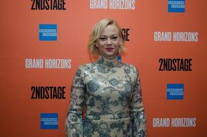 Samantha Mathis @ BroadwayWorld Samantha Mathis Photo