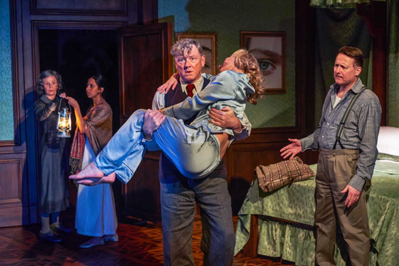 Photo Flash: First Look at the UK Tour of THE CAT AND THE CANARY  Image