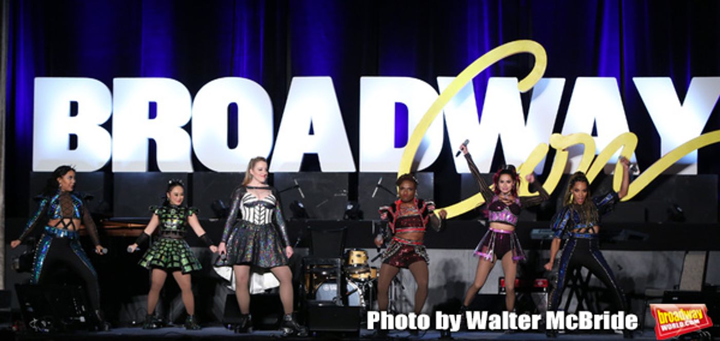 Photo Coverage: BroadwayCon Gives Fans a First Look at SIX, COMPANY, SING STREET, MRS. DOUBTFIRE, and More!  Image