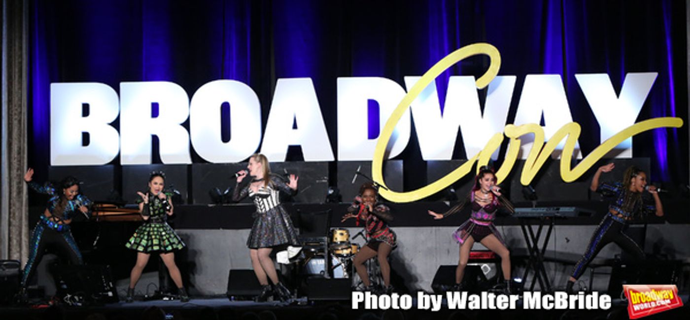 Photo Coverage: BroadwayCon Gives Fans a First Look at SIX, COMPANY, SING STREET, MRS. DOUBTFIRE, and More!  Image