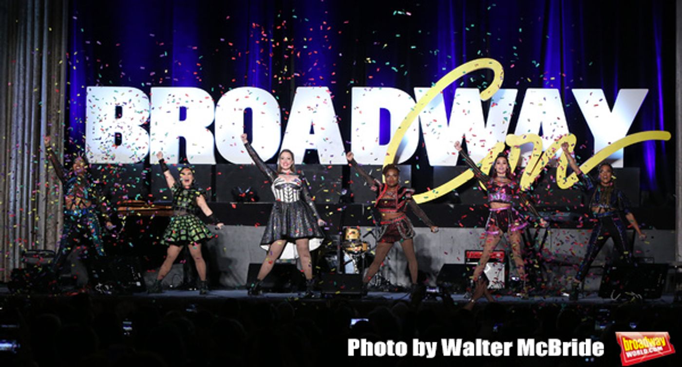 Photo Coverage: BroadwayCon Gives Fans a First Look at SIX, COMPANY, SING STREET, MRS. DOUBTFIRE, and More!  Image