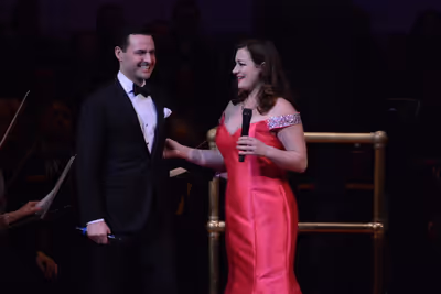 Max von Essen and Laura Michelle Kelly Photo