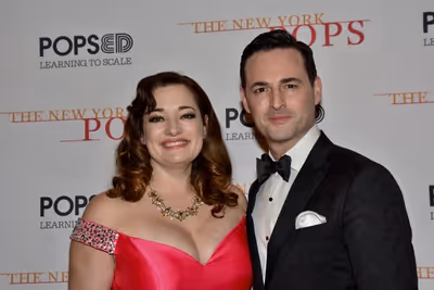 Laura Michelle Kelly and Max von Essen Photo