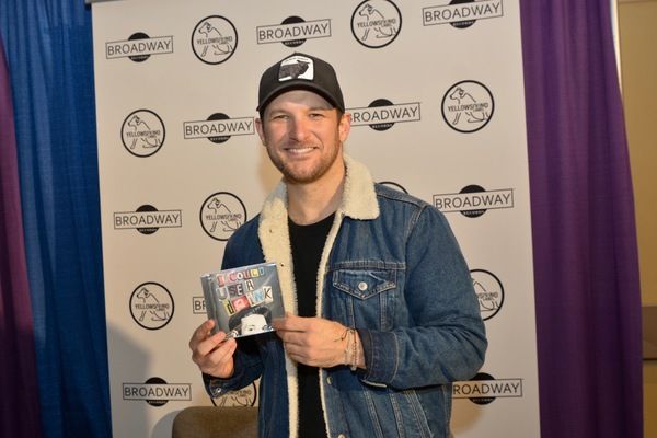 Photos: Go Behind the Scenes of BroadwayCon 2020! — photo 36 of 102
