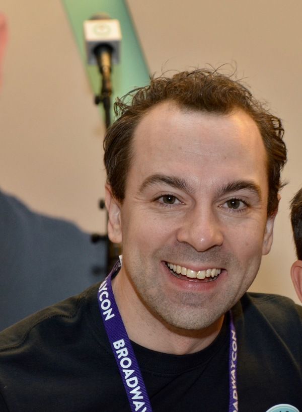 Photos: Go Behind the Scenes of BroadwayCon 2020! — photo 3 of 102