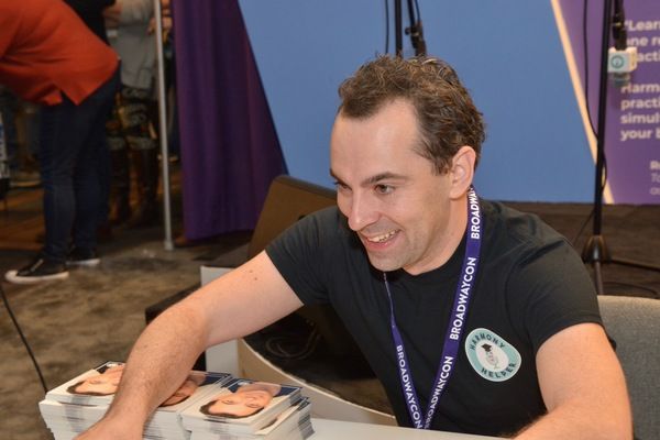 Photos: Go Behind the Scenes of BroadwayCon 2020! — photo 4 of 102