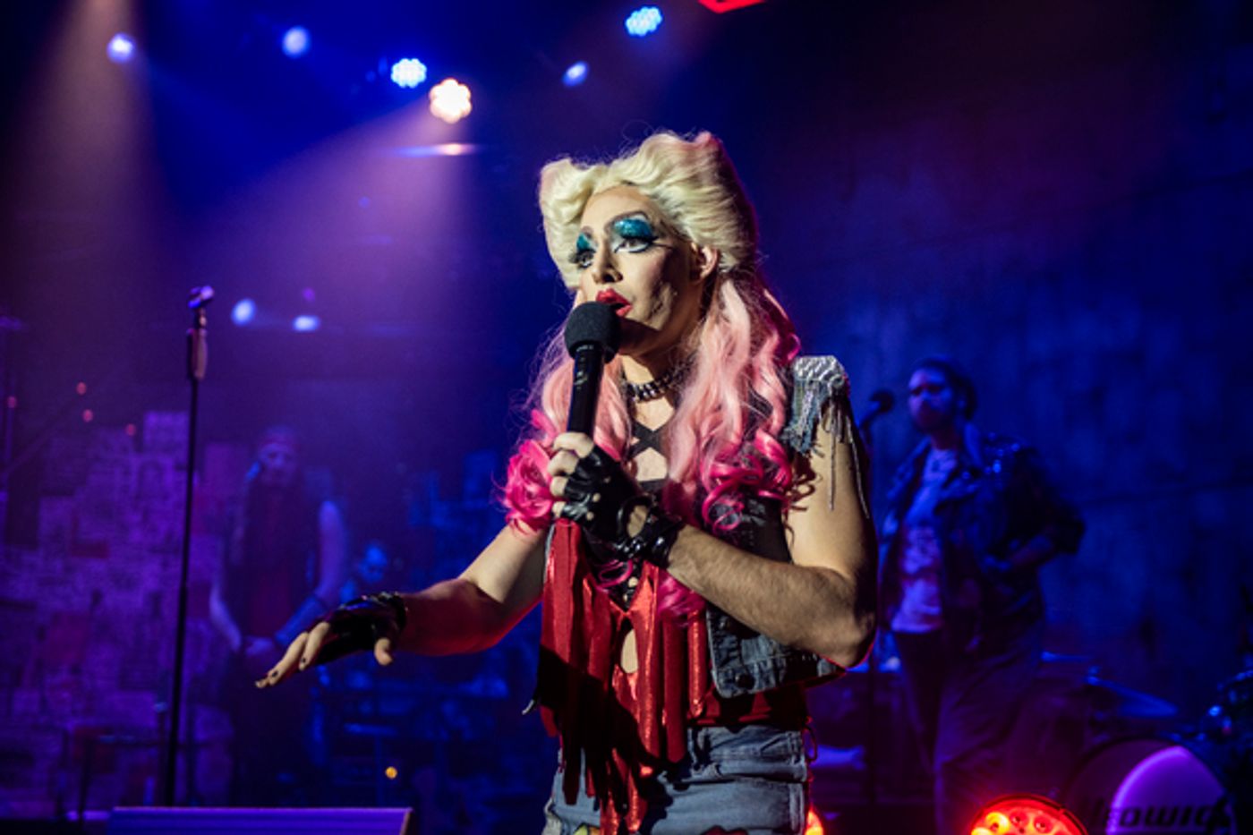 Photo Flash: Check Out Production Photos of Milwaukee Rep's HEDWIG AND THE ANGRY INCH Photo Flash: Check Out Production Photos of Milwaukee Rep's HEDWIG AND THE ANGRY INCH Image