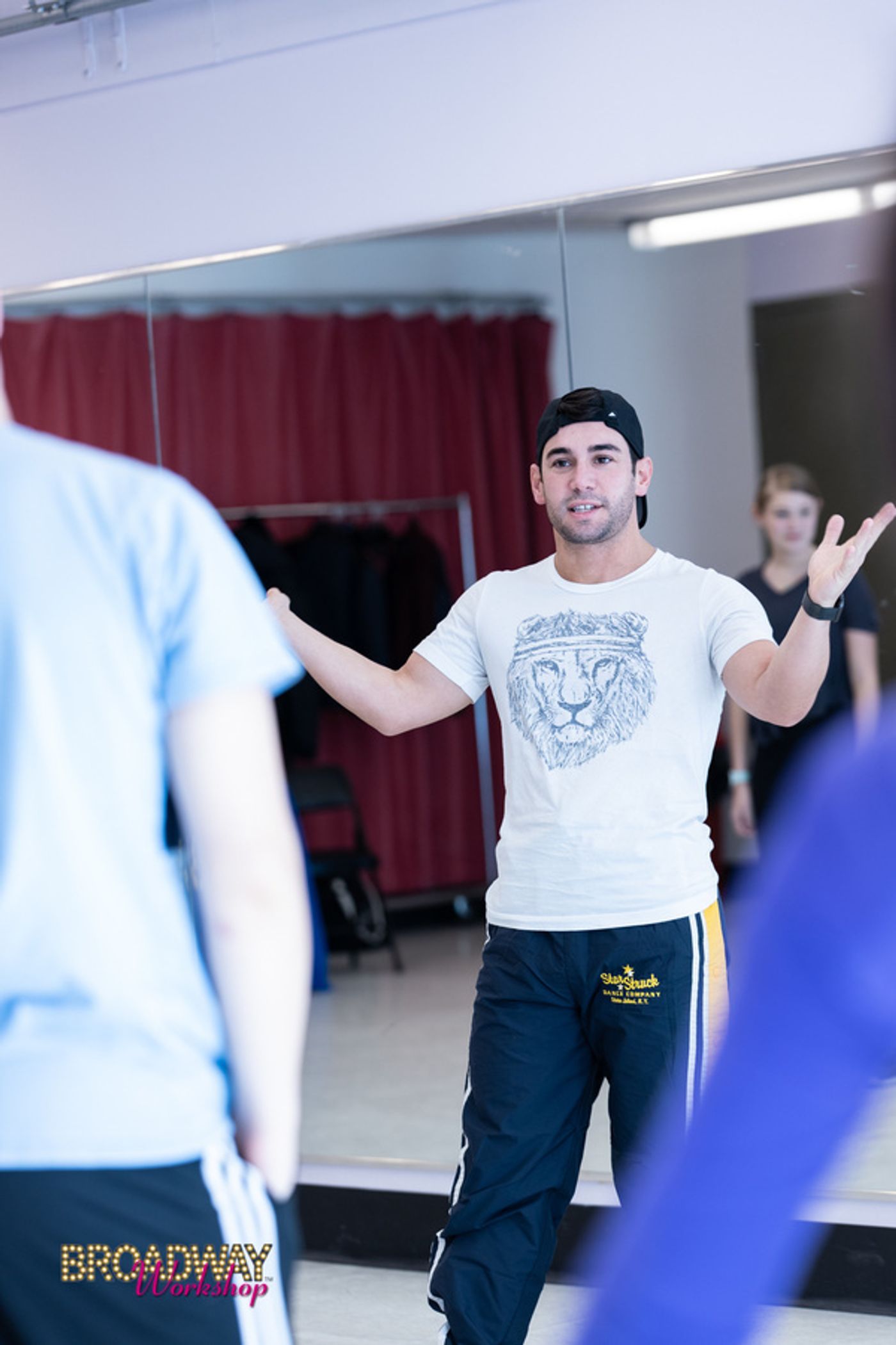 Photo Flash: Laura Osnes, Kyle Selig, and Tommy Bracco Host Broadway Workshop Master Classes  Image