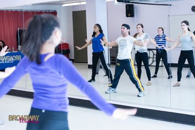 Tommy Bracco and Broadway Workshop Students Photo