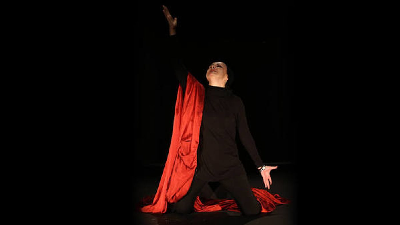 Photo Flash: First Look at JOGGING at Guthrie Theater  Image