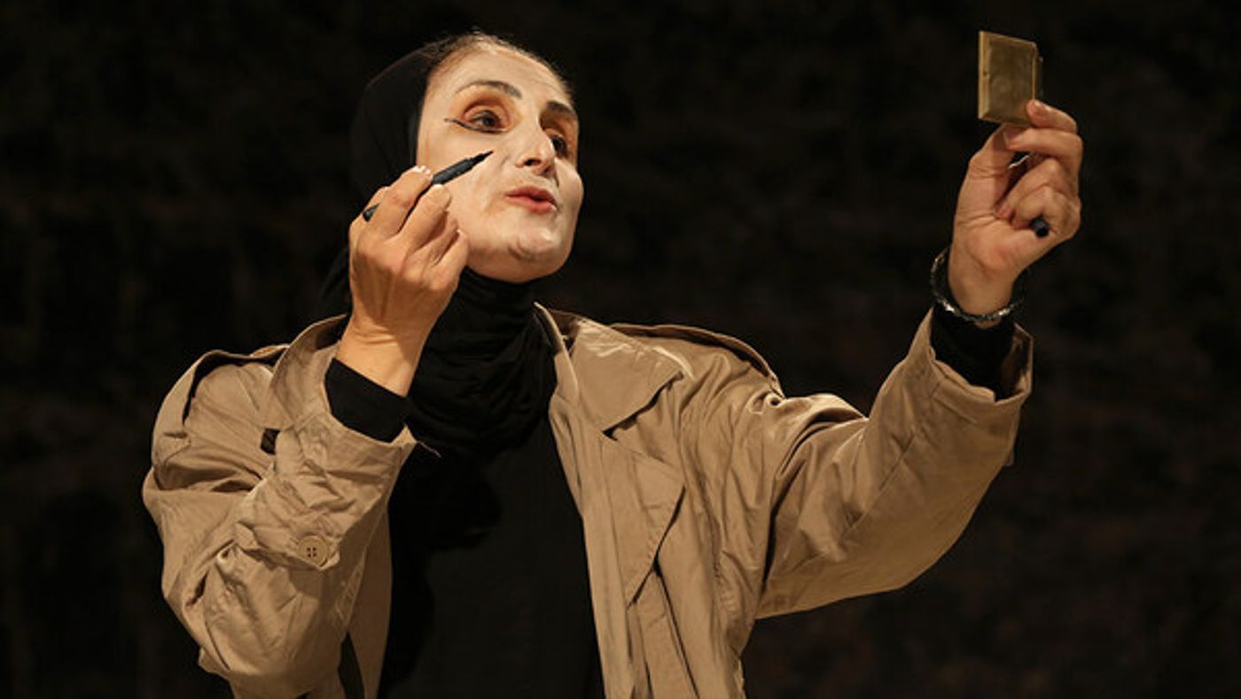 Photo Flash: First Look at JOGGING at Guthrie Theater  Image