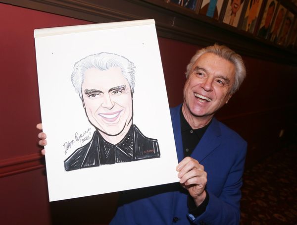 Photos: AMERICAN UTOPIA's David Byrne Celebrates New Sardi's Portrait — photo 11 of 17