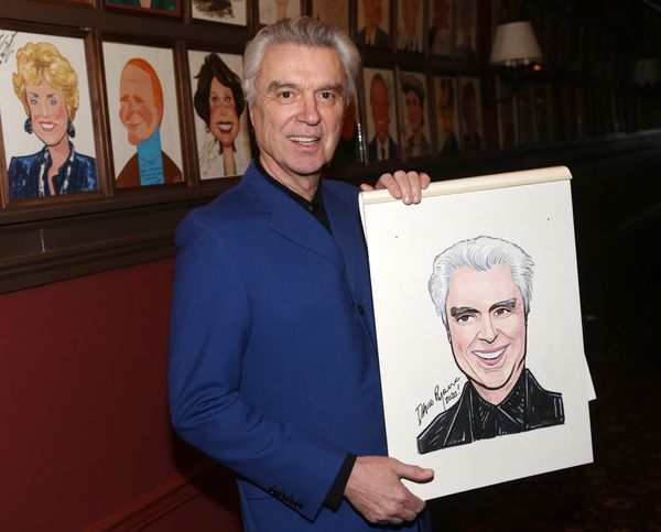 Photos: AMERICAN UTOPIA's David Byrne Celebrates New Sardi's Portrait — photo 13 of 17