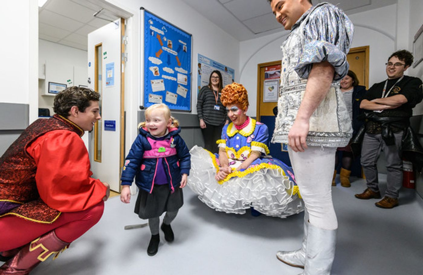 Photo Flash: Cast Members From Birmingham Hippodrome's SNOW WHITE AND THE SEVEN DWARFS Visit Birmingham Children's Hospital Photo Flash: Cast Members From Birmingham Hippodrome's SNOW WHITE AND THE SEVEN DWARFS Visit Birmingham Children's Hospital Image