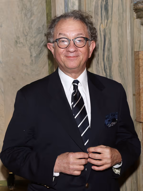 NEW YORK, NEW YORK - JANUARY 30: William Ivey Long poses at a Meet & Greet for the ne Photo
