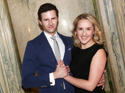 NEW YORK, NEW YORK - JANUARY 30: Roe Hartrampf and Jeanna de Waal pose at a Meet & Gr Photo
