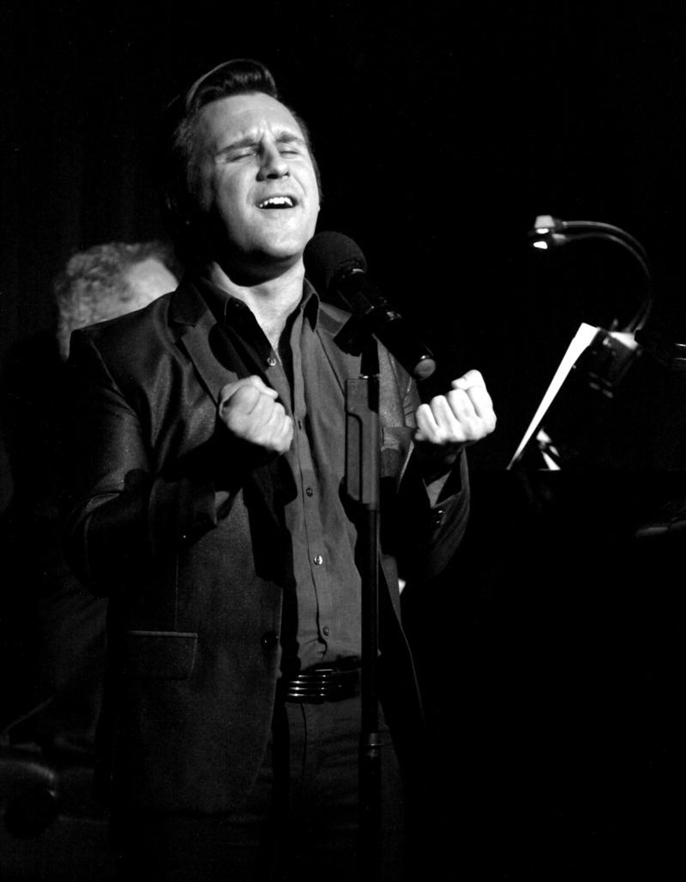 Review: SANDY STEWART, NICOLAS KING AND MIKE RENZI Light Up The Beach Cafe With Their Brilliance  Image