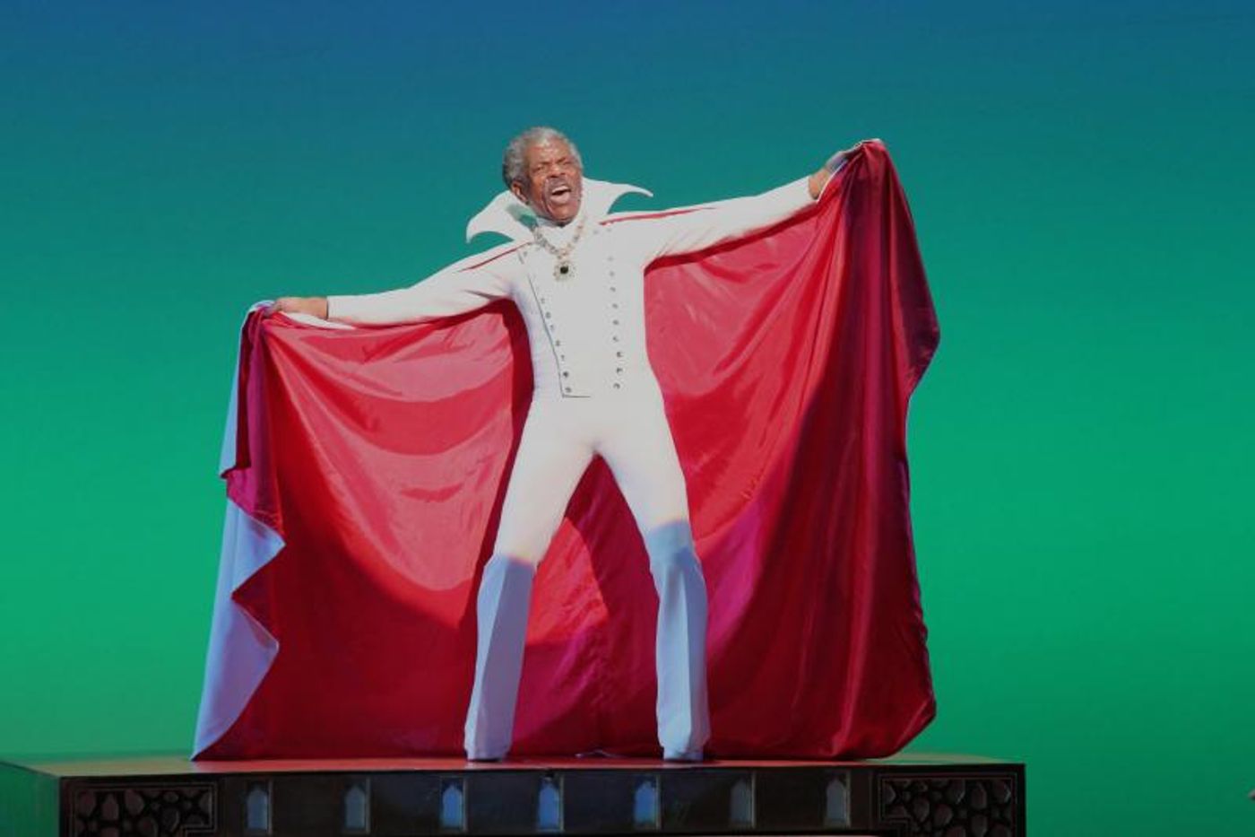 BWW Dance: Honoring André De Shields for Black History Month  Image