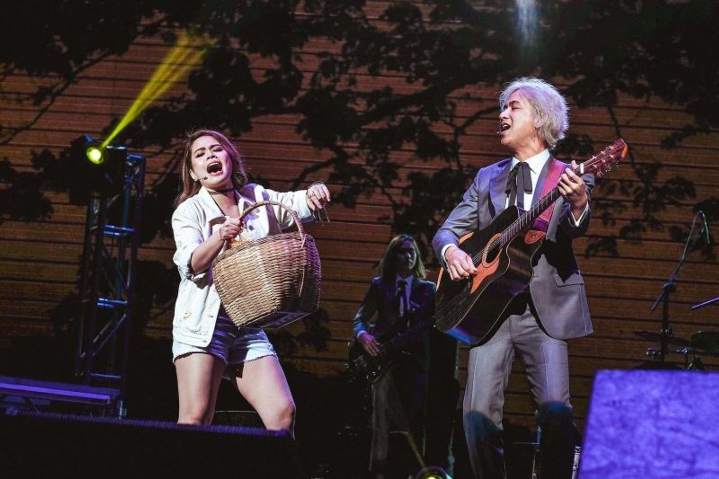 PHOTOS: Ely Buendia Returns to A NIGHT AT THE THEATER; View Previous Concert Photos!  Image