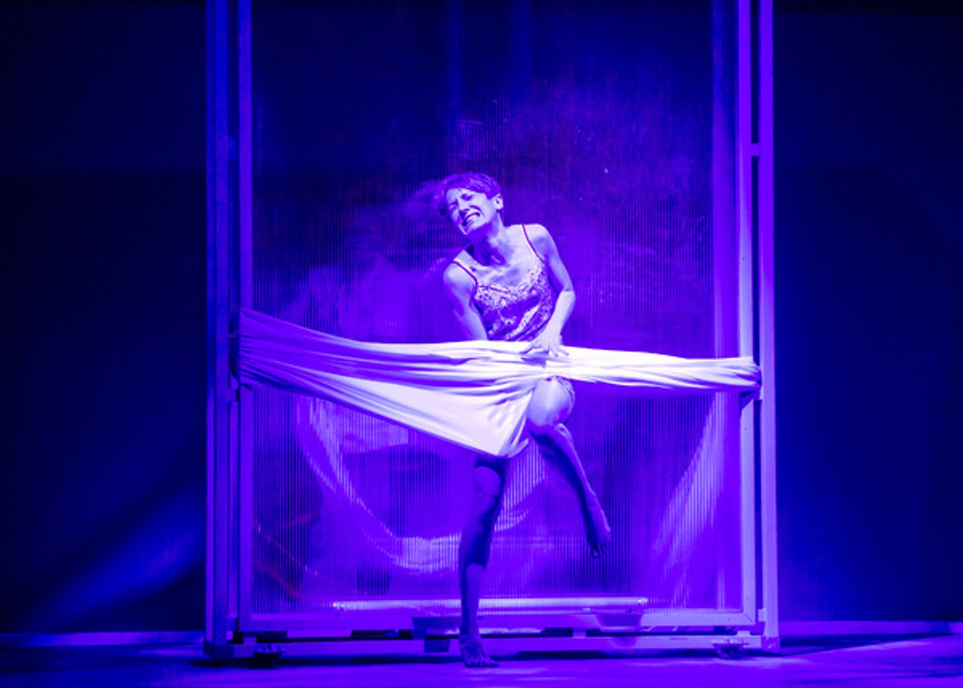 Photo Flash: First Look at Frantic Assembly's I THINK WE ARE ALONE  Image