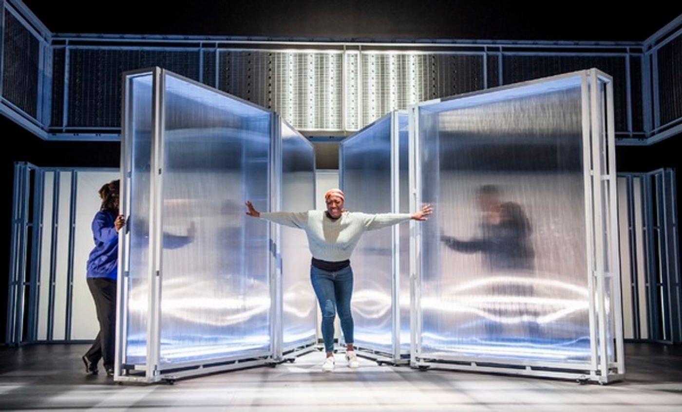 Photo Flash: First Look at Frantic Assembly's I THINK WE ARE ALONE  Image