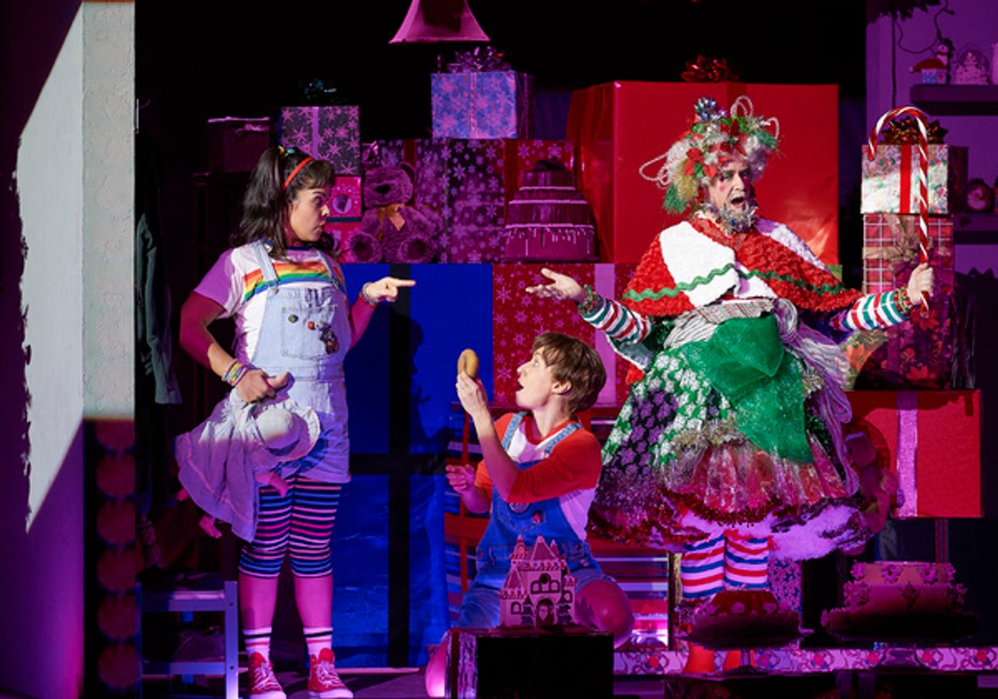 Photo Flash: Canadian Opera Company's New Production of HANSEL & GRETEL Photo Flash: Canadian Opera Company's New Production of HANSEL & GRETEL Image