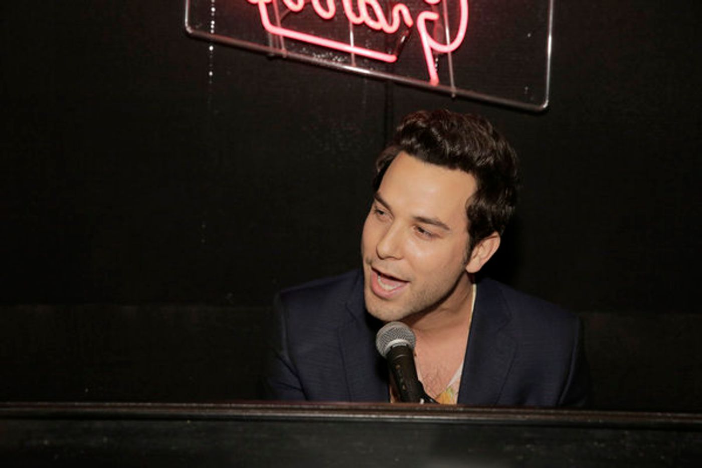 Photo Flash: See Skylar Astin, Alex Newell, Lauren Graham & More at a Singalong Party for ZOEY'S EXTRAORDINARY PLAYLIST!  Image