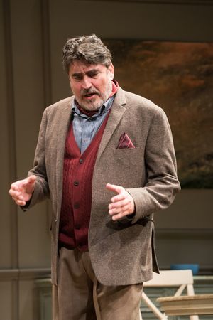 Alfred Molina Photo
