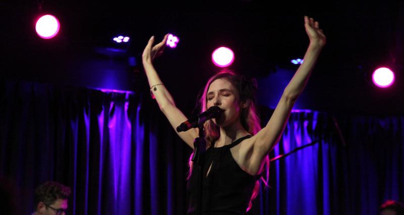Review: SAMANTHA SIDLEY Brings “Something Cool” With Her Open Queerness And Her Smooth Jazz Stylings To The Stage At The Green Room 42 Review: SAMANTHA SIDLEY Brings “Something Cool” With Her Open Queerness And Her Smooth Jazz Stylings To The Stage At The Green Room 42 Image