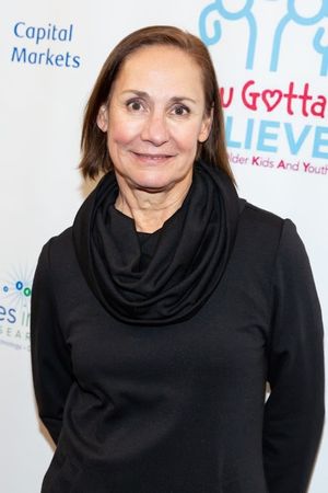 Laurie Metcalf Photo