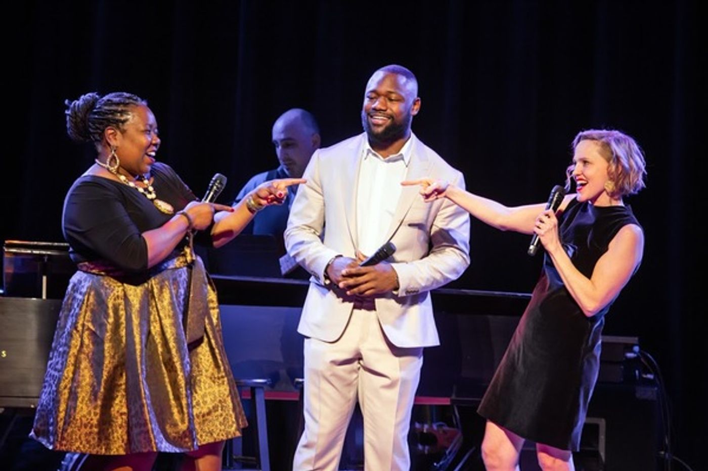 Photo Flash: Fontana, Martin, Metcalf, Colella, O'Hara and More at VOICES FOR THE VOICELESS  Image