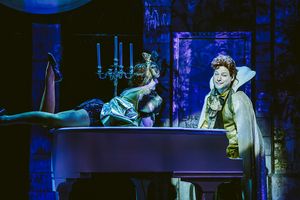 Beth Hawkes and Tom Myers Photo