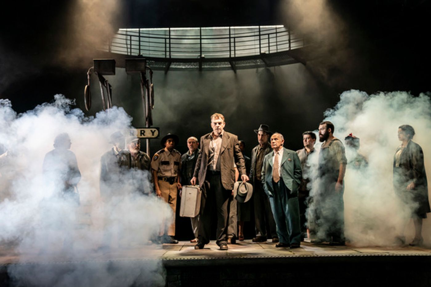 Photo Flash: First Look at THE VISIT at the National Theatre  Image
