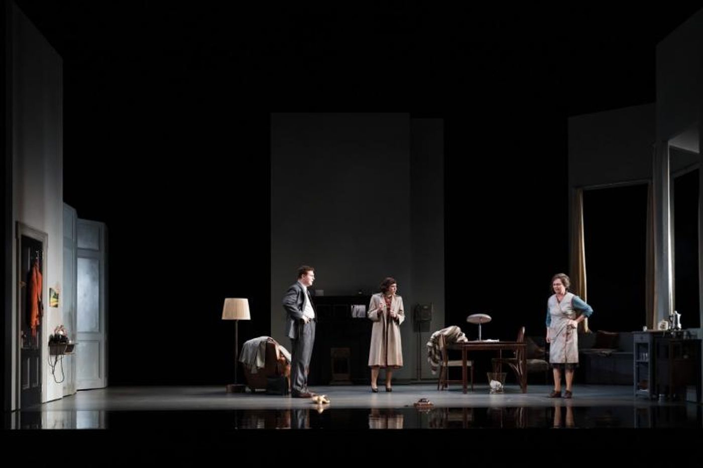 Review: The Importance Understanding Your Own Worth Independent Of Anyone Else Is Explored In THE DEEP BLUE SEA.  Image