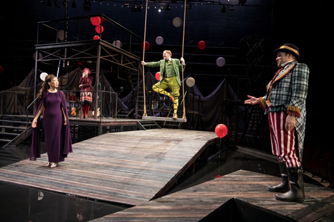 Photo Flash: Guthrie Theater's Production of TWELFTH NIGHT  Image