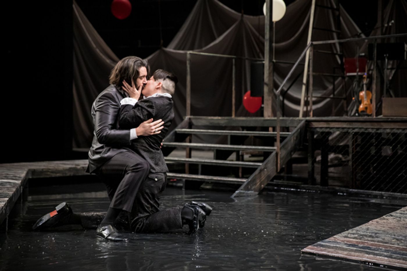Photo Flash: Guthrie Theater's Production of TWELFTH NIGHT  Image