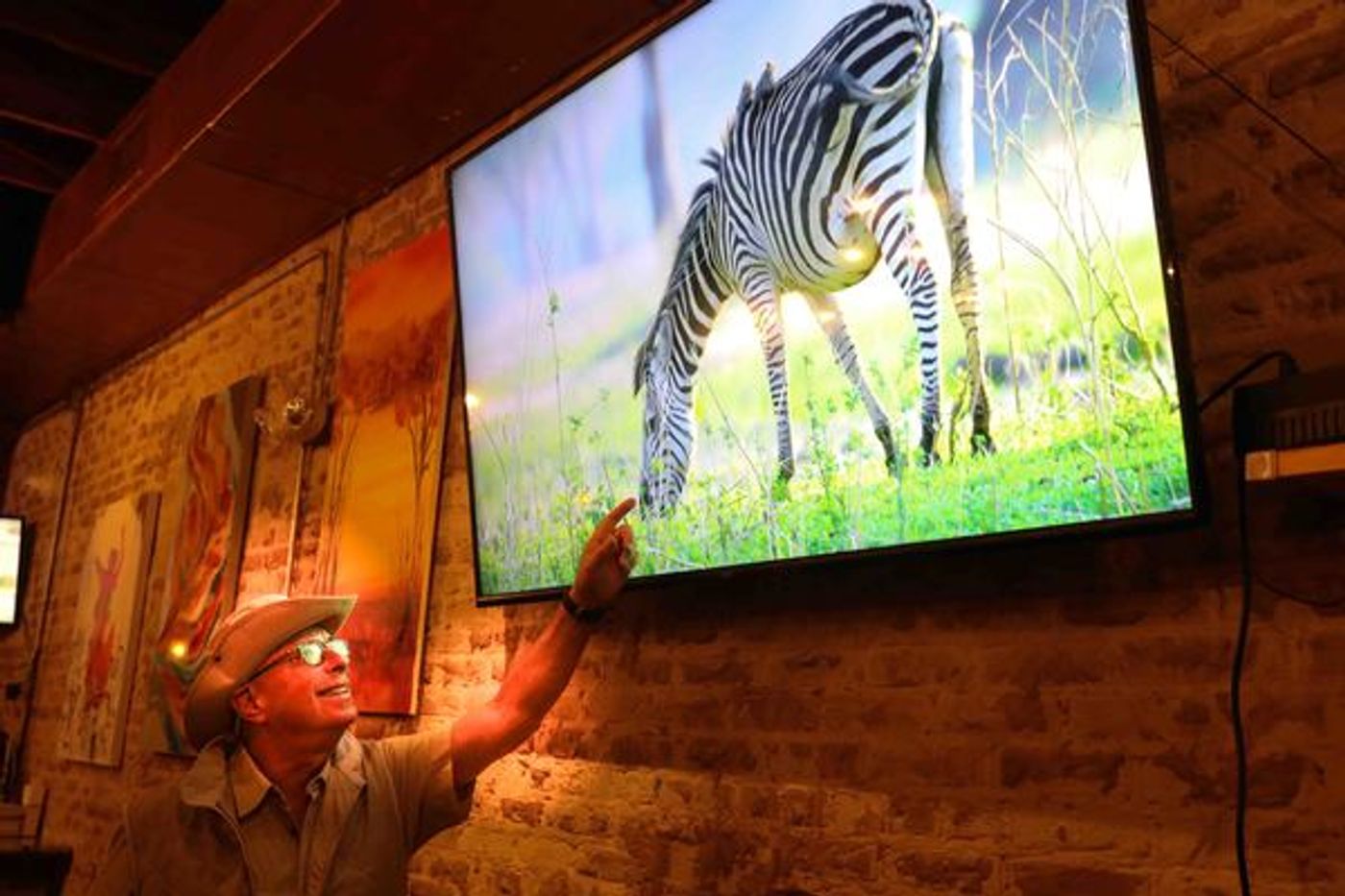 Photo Coverage: Rob Russell Brings Safari Night To Cabaret At Cafe Centro  Image