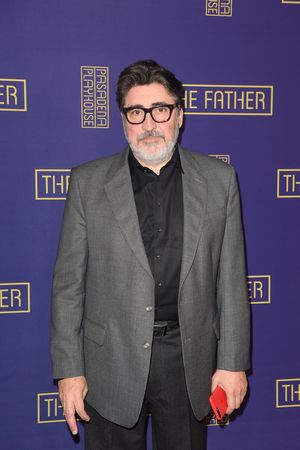 Alfred Molina Photo