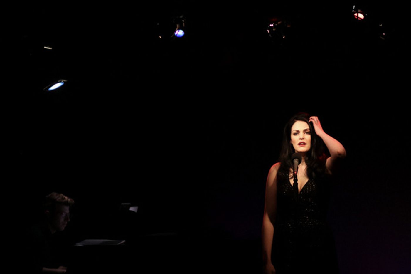Photo Flash: THE SENSIBLE CABARET Welcomes The Luminous Cayman Ilika  Image