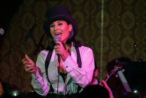 Mikalah Gordon @ BroadwayWorld Mikalah Gordon Photo