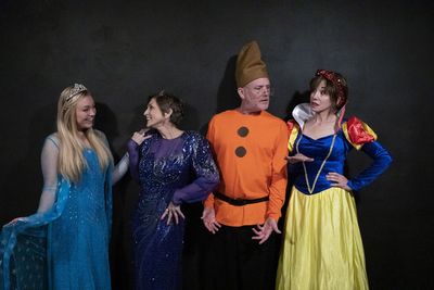 McKenna Goodman, Valerie Sullivan, Chris Morrison and Sarilee Kahn Photo