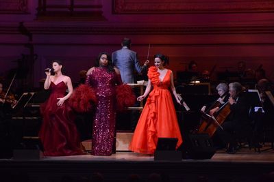 Carrie Manolakos, Alex Newell, Steven Reineke and Mandy Gonzalez Photo