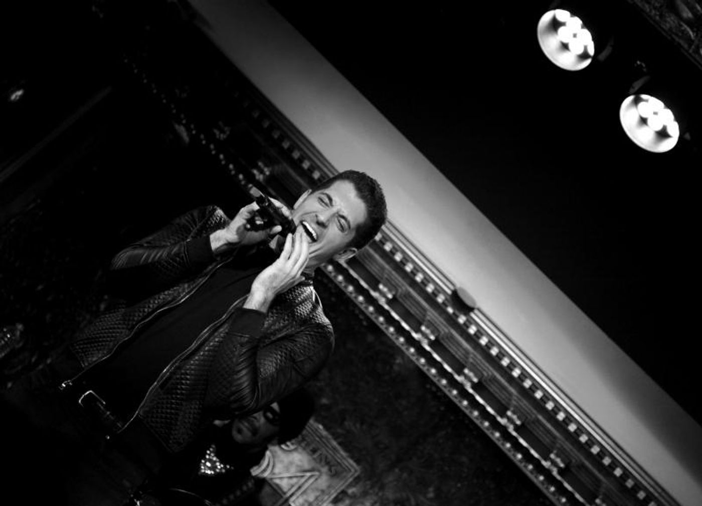 Review: Antony Nunziata Wins Hearts with THE GREATEST LOVE SONGS at 54 Below Review: Antony Nunziata Wins Hearts with THE GREATEST LOVE SONGS at 54 Below Image