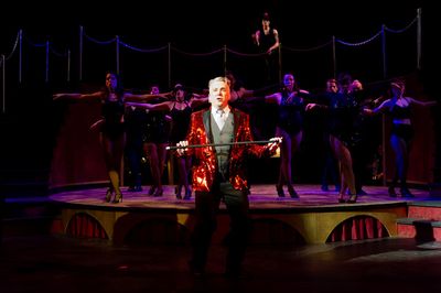 Dane Hutchinson (Billy Flynn) and the cast of Chicago at the Milburn Stone Theatre, r Photo