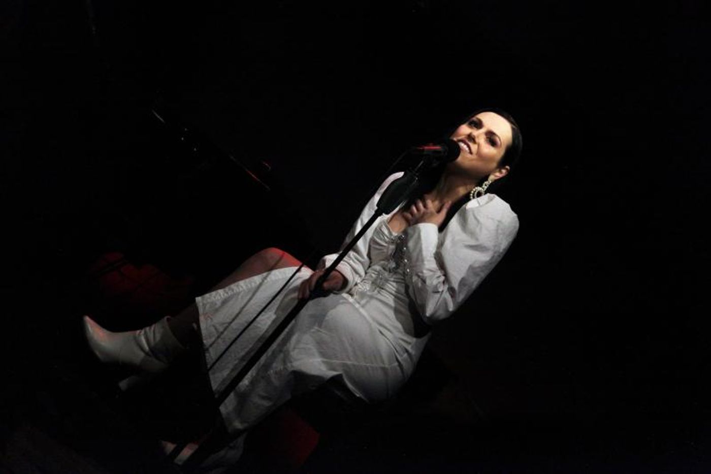 Review: BEN MOSS AND FRIENDS Is The Monthly Show To See at The Duplex  Image