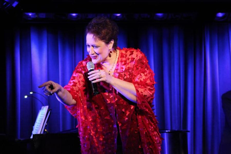 Review: Regina Zona Holds Court at The Laurie Beechman Theatre in BECOMING...THE QUEEN 2.0 Image