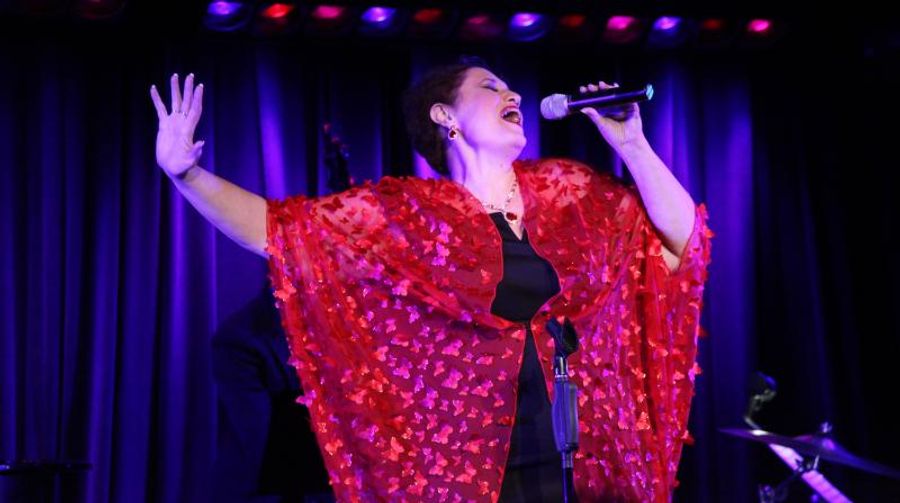 Review: Regina Zona Holds Court at The Laurie Beechman Theatre in BECOMING...THE QUEEN 2.0 Image