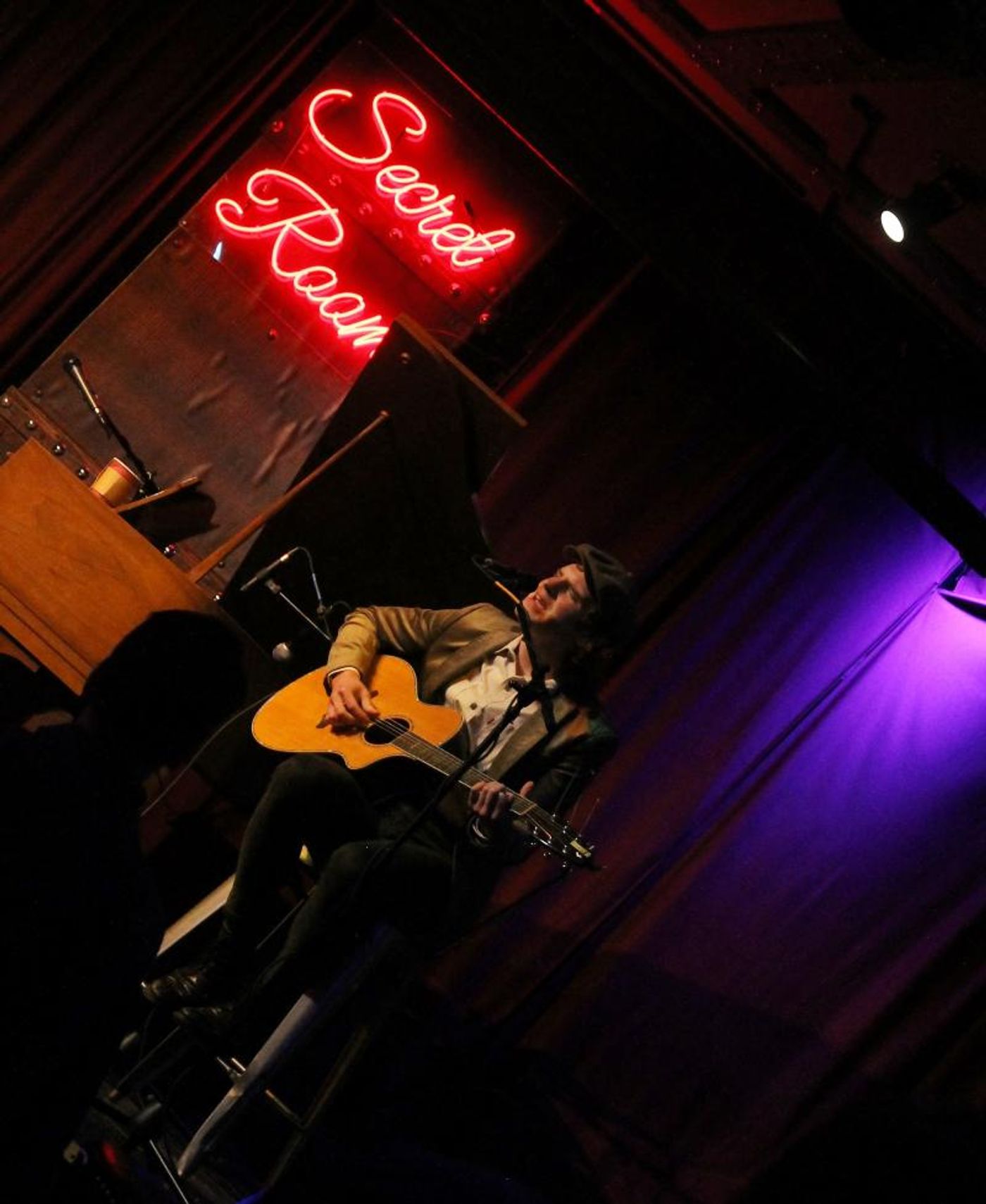 Review: Audience Members are the Big Winners When JEREMIAH LLOYD HARMON Plays Hidden Cabaret  Image